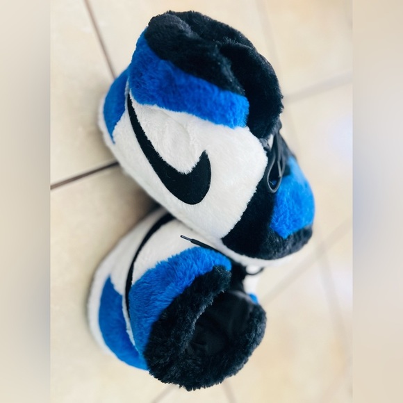 Jordan 1 OG Bedroom Slippers Universal Size 36-46  Blue And White - Picture 1 of 6